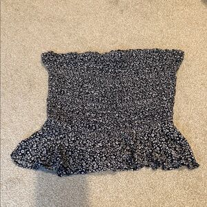 American Eagle Outfitters Black and White Floral Top